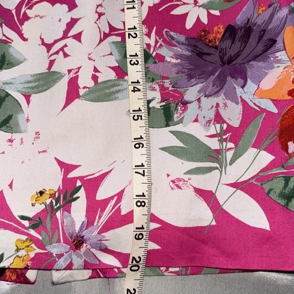 Van Heusen Studio Fuchsia Pink Cotton Sateen Floral Pencil Skirt Size 2 - Picture 9 of 12